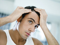 Cirugía Facial Masculina: Rinoplastia, Blefaroplastia, Otoplastia e Implante Capilar