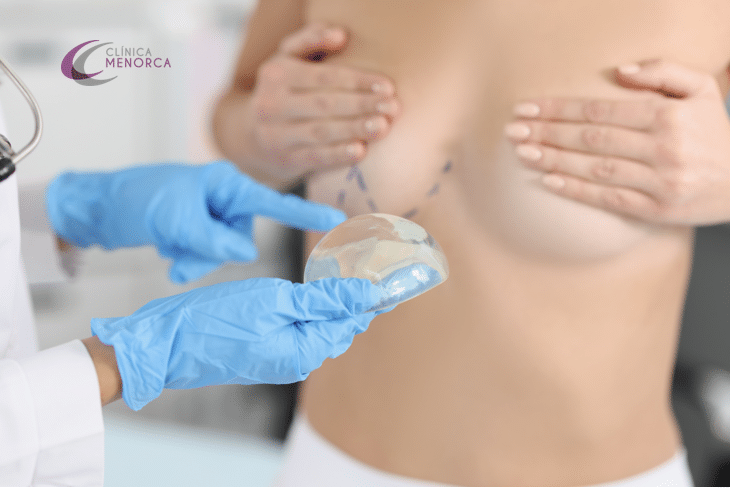 prótesis de mama con pezón